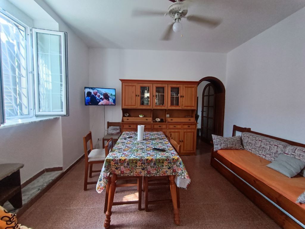 Classic Apartment, Sea View, Sea Facing | Living area