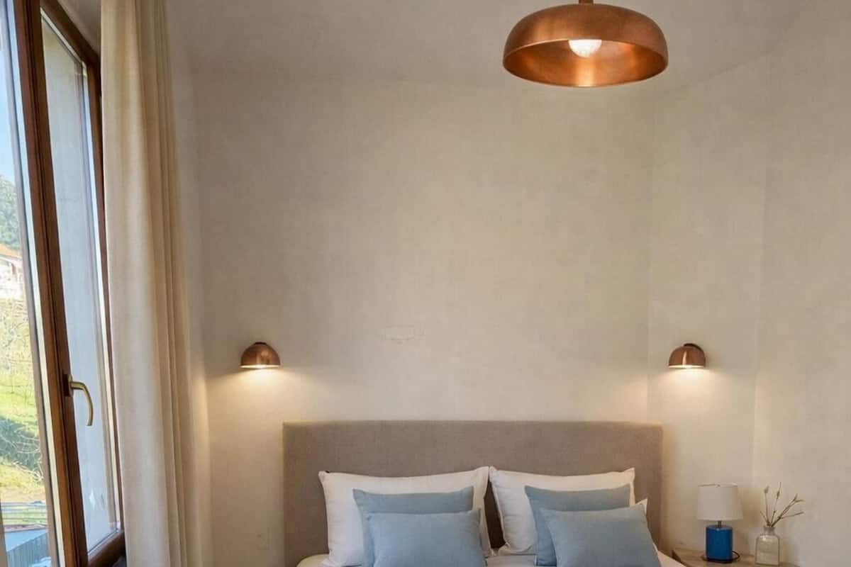 Classic Room | In-room safe, soundproofing, iron/ironing board, free WiFi