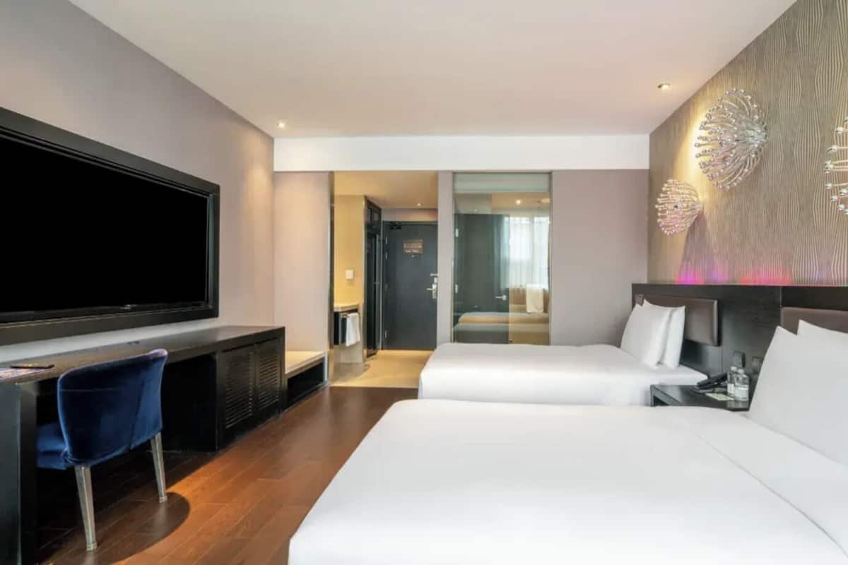Down comforters, minibar (free items), in-room safe, desk