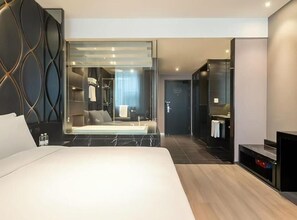 Superior Single Room | In-room safe, free WiFi - CrystalOrangeShanghaiCaohejing Hotel (Shanghai)