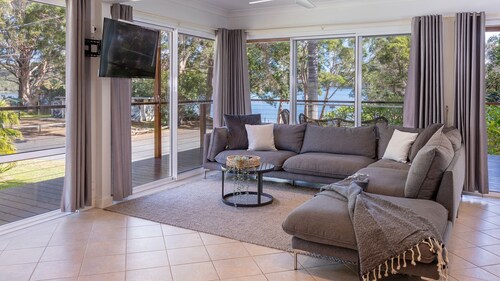 Amaroo Cottage Smiths Lake