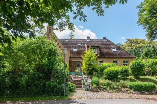 Apartment „Olivias“ mit Gemeinschaftspool, Garten und WLAN