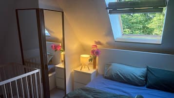 WiFi, bed sheets