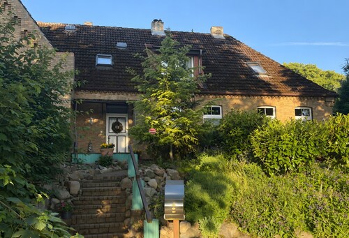 Apartment „Olivias“ mit Gemeinschaftspool, Garten und WLAN