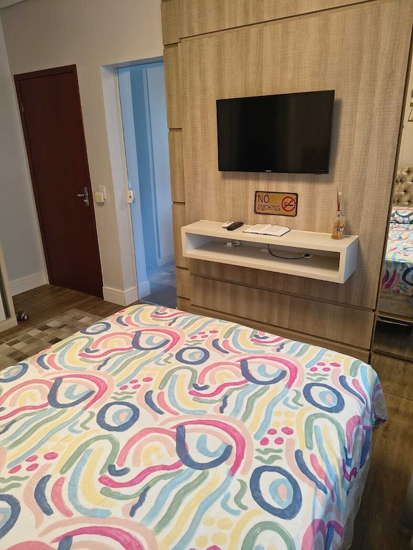 Room - Vrbo Property (Penha)