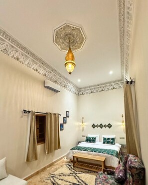 Room - Adorable 1-bedroom hotel suite with AC in fes (fes)
