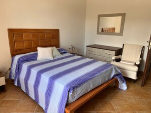 1 bedroom, iron/ironing board, free WiFi, bed sheets - Rural Villa with a View by Propertize (Monti)