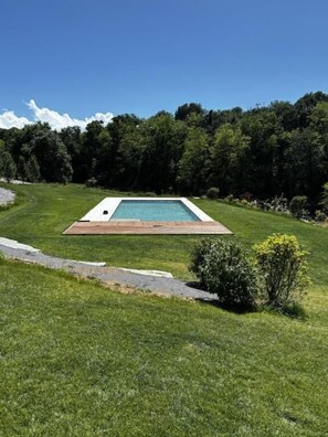 Seasonal outdoor pool - La Torre Granaia (EUROPE)