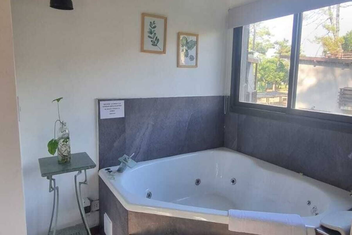 Cabana, 2 quartos | Cofres nos quartos, cortinas blackout, Wi-Fi de cortesia