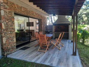 Cabin, Patio | Outdoor dining