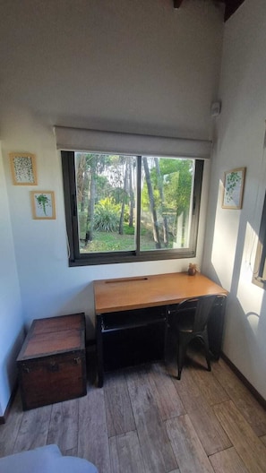 Cabin, 1 Bedroom | In-room safe, blackout drapes, WiFi (free), individually decorated