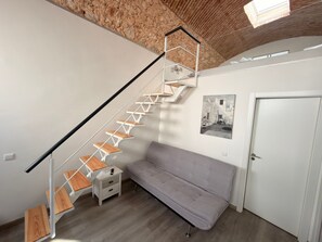 TV - Studio Apartment 'Vault Ceiling  II' with Wi-Fi and Air Conditioning (Olhão)