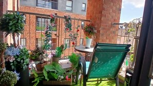 Property grounds - Cozy 1BDR APT with Private Balcony Near City (Cork)