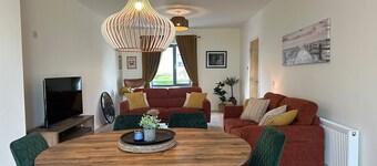 House Sleeps 6 With Parking