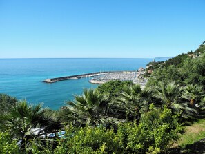 Miscellaneous - Facing a wonderful sea, with a swimming pool (Finale Ligure)