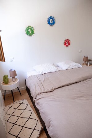 2 chambres, Wi-Fi gratuit, draps fournis