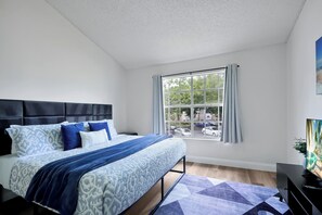 Room - Laguna Bay Escape! Near Disney + Resort Amenities (Kissimmee)