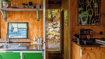 Coffee/tea maker