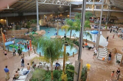 Lake Harmony Luxury Resort: Championship 27-Hole Golf, Tennis, & FlowRider