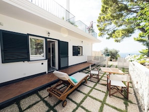 Habitació doble Deluxe, terrassa, vistes al mar | Servei de restauració a l'aire lliure