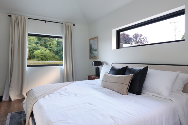 Studio Suite (ADA Compliant King Room #1) | WiFi (free), bed sheets