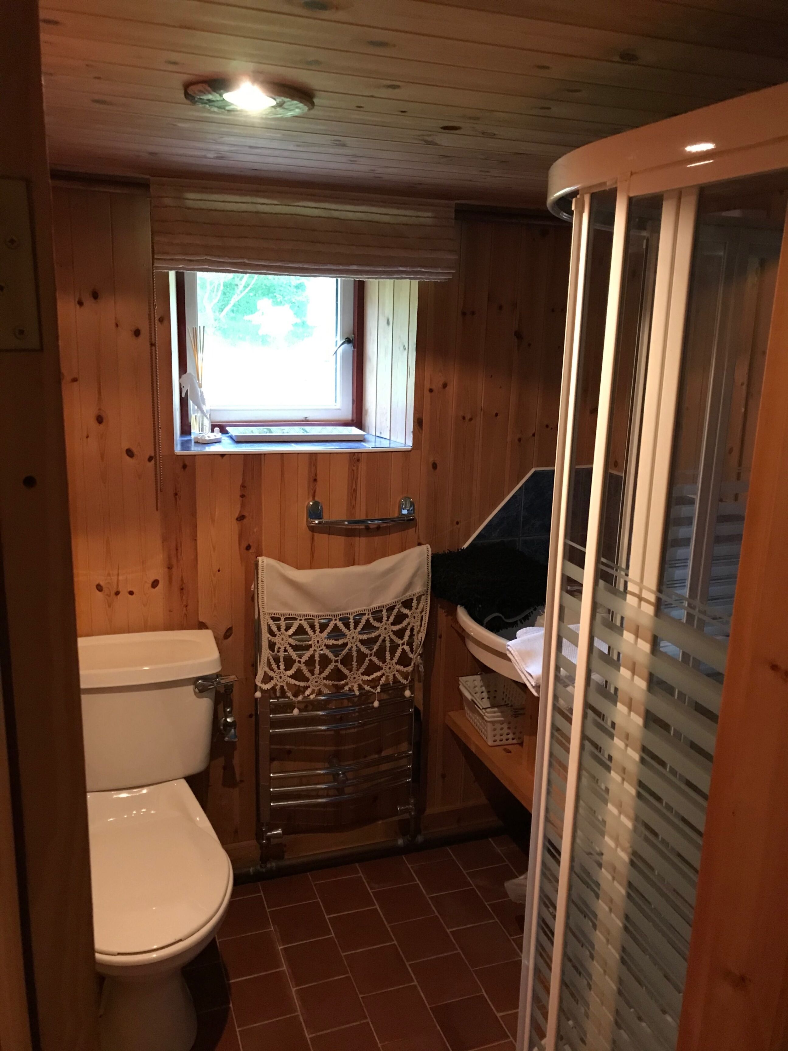 Shower, towels