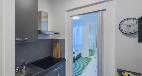 Kühlschrank, Mikrowelle