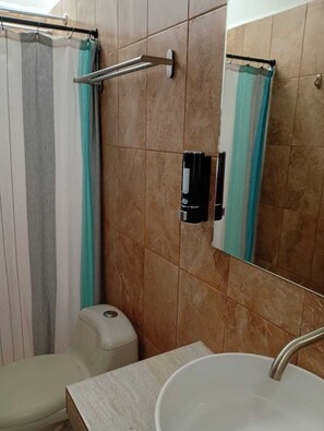 Hair dryer, towels, soap, toilet paper - 5 minutes from beaches and viewpoints Rinconada Carrizalillo department. (Puerto Escondido)