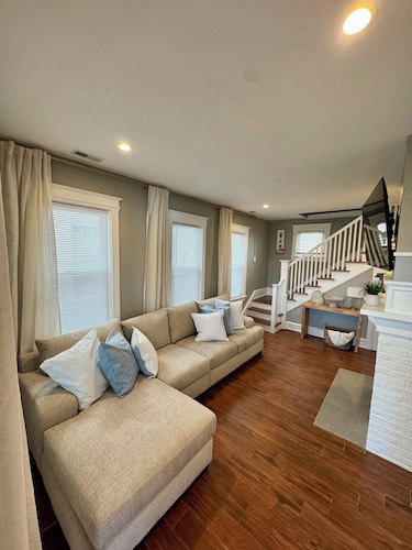 Atlantic Tides Coastal Escape – Steps to Beach & Casinos