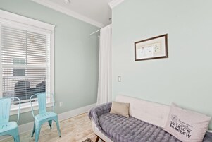 Casa, varias camas (Sea Haven) | Zona de estar