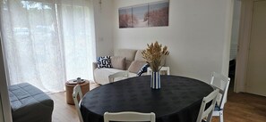Dining - Vrbo Property (Saint-Brevin-les-Pins)