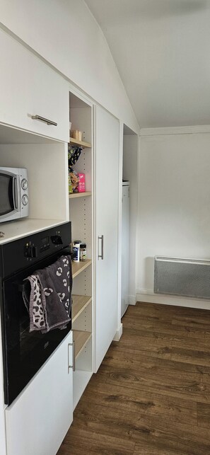 Private kitchen - Vrbo Property (Saint-Brevin-les-Pins)