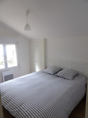 Bed sheets - Vrbo Property (Saint-Brevin-les-Pins)