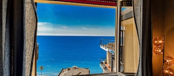 [Modern Blue Horizon] Beaches 200m • A/C • SmartTV
