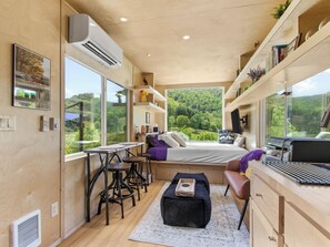 Interior - Mtn View Tiny Home - Hot Tub - 10 Mins to Town (Burnsville)