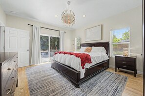 Room - Your Denver Oasis: Four Bedrooms + Lush, Relaxing Backyard Awaits! (Denver)