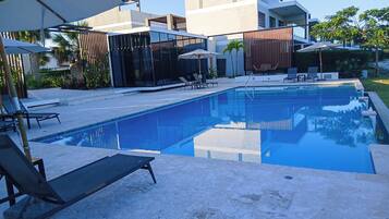 Indoor pool, outdoor pool