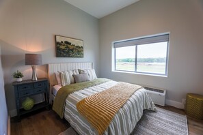 2 bedrooms, iron/ironing board, Internet, bed sheets - Airplane/Hanger Apartment 2 bedrooms 2bathrooms #4 (Salado)