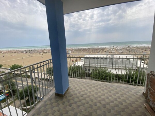 Beachside Comfort In A Great Location - Bibione