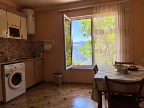 Private kitchen - Igor Bed and Breakfast (Halidzor)