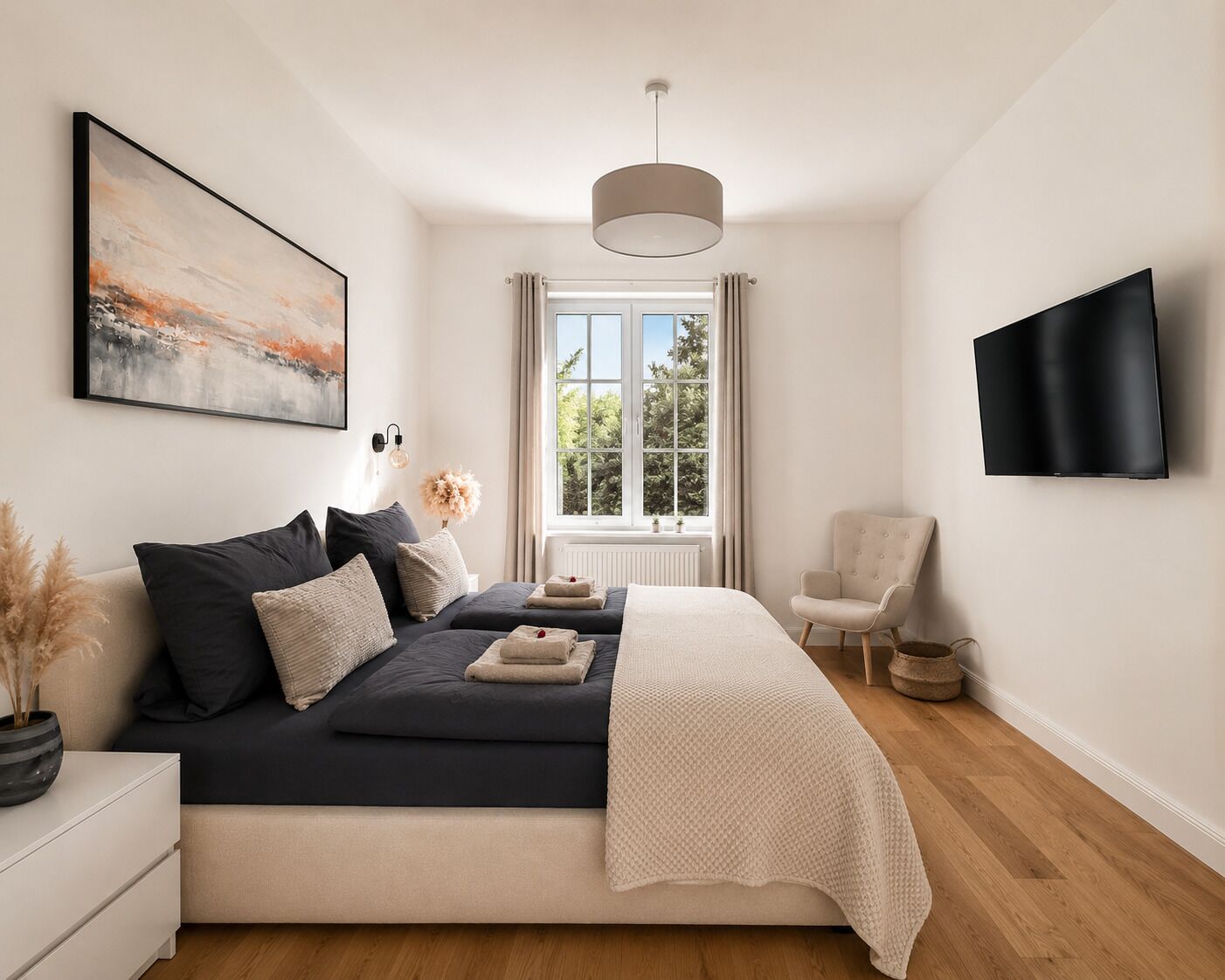 2 slaapkamers, een strijkplank/strijkijzer, gratis wifi, beddengoed