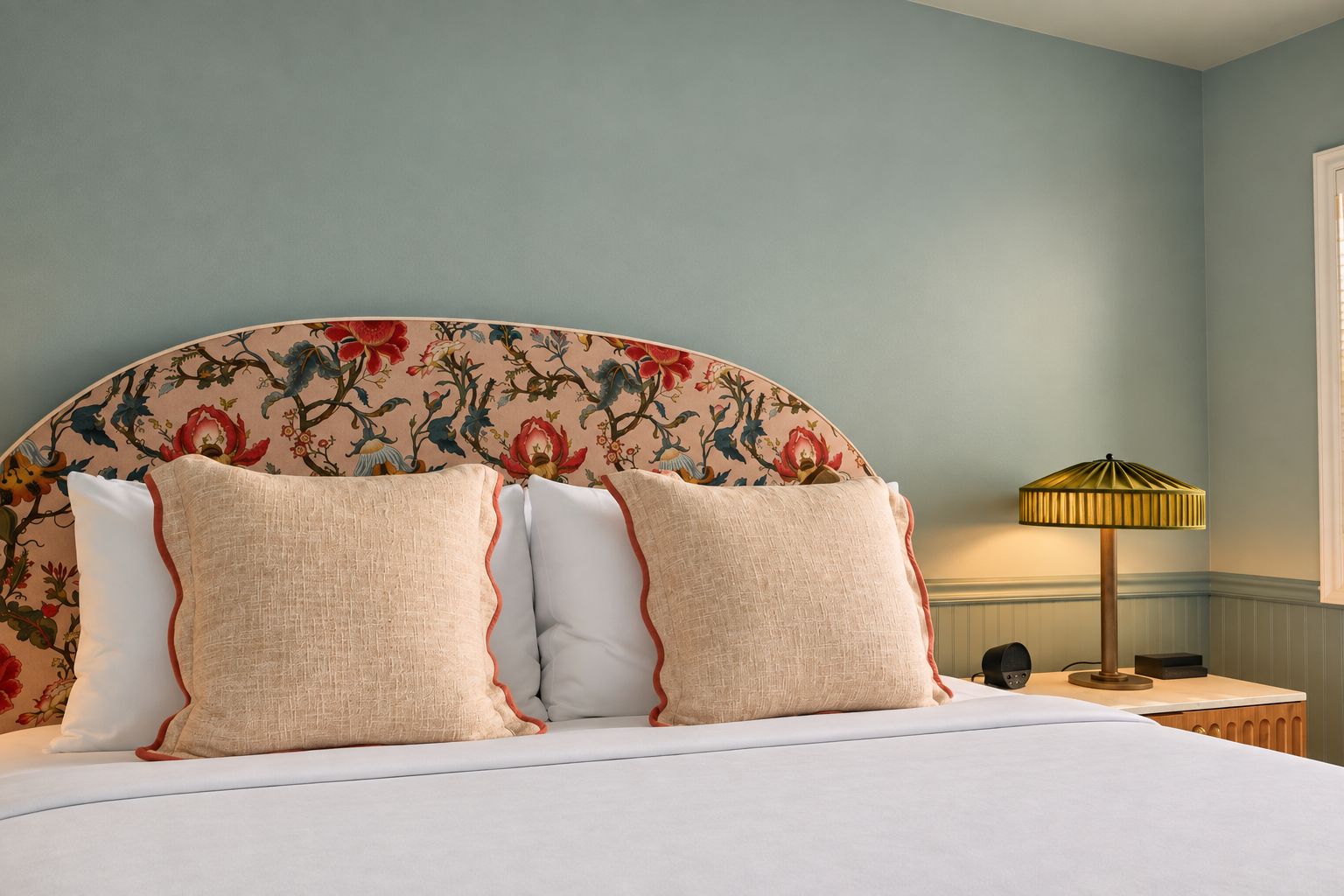 Suite Premier, 1 très grand lit et 1 canapé-lit | Literie de qualité, couette en duvet, lit avec matelas à plateau-coussin