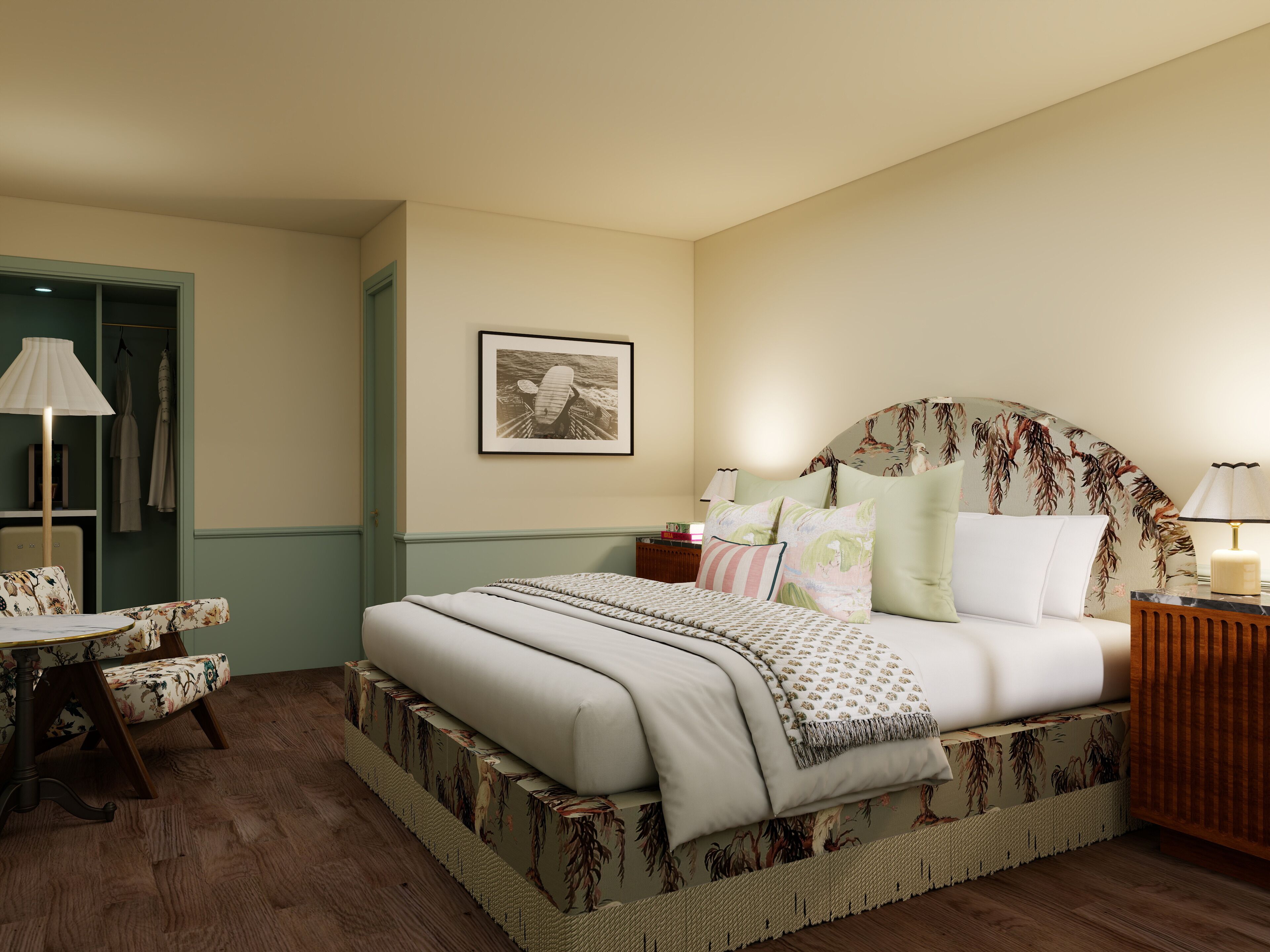 Classic Room, 1 King Bed | Desk, blackout curtains, iron/ironing board, free WiFi