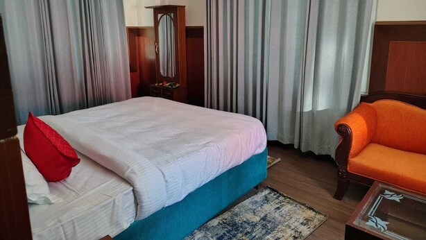 Superior Room | Iron/ironing board, free WiFi - Pinecrest Retreat (Shimla)