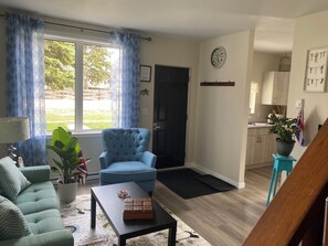 Living area - Belmont Stable (Belmont)