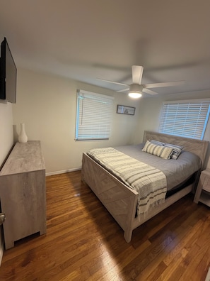 3 Schlafzimmer, Schreibtisch, Bügeleisen/Bügelbrett, kostenloses WLAN