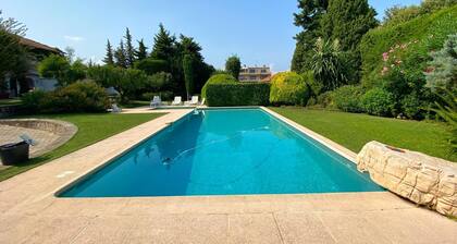 Authentic Villa with Pool & Garden