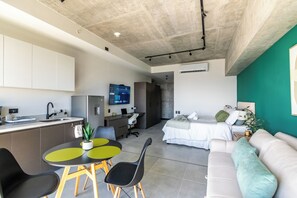 Interior - 11th-floor Modern City Loft | Zona Rosa San Benito (San Salvador)
