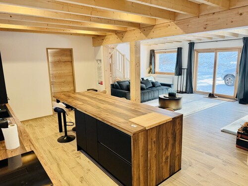 Magnifique Chalet Beuil proche pistes SKI & VTT
