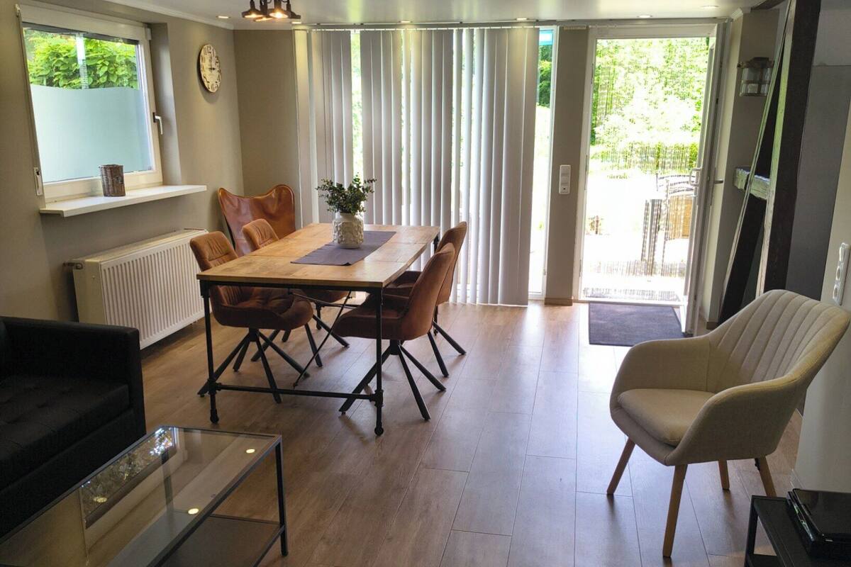 Huoneisto, näköala puutarhaan | Oleskelualue
